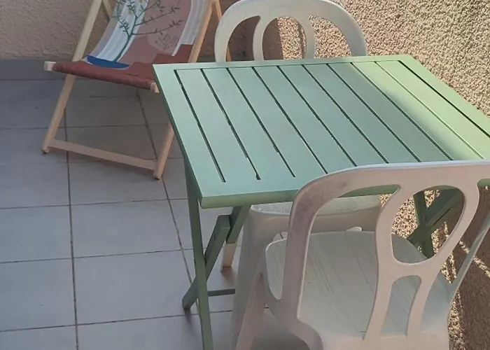 Appartement Pinede Piscine Clim Proche Plage Village Naturiste